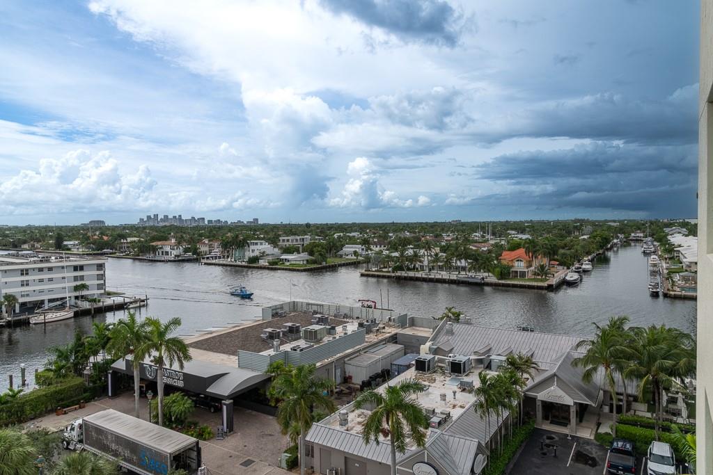 Tides at Bridgeside Sq - Residential