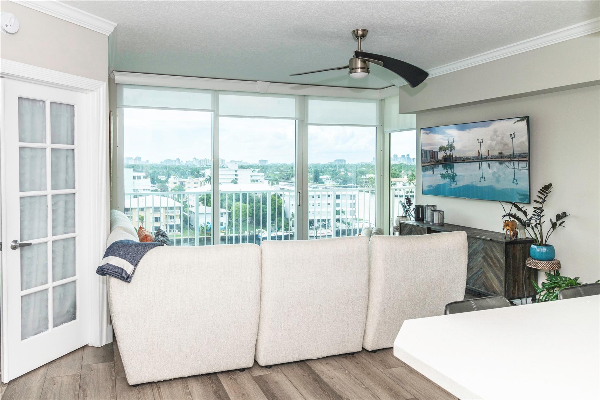 Tides at Bridgeside Sq - Residential