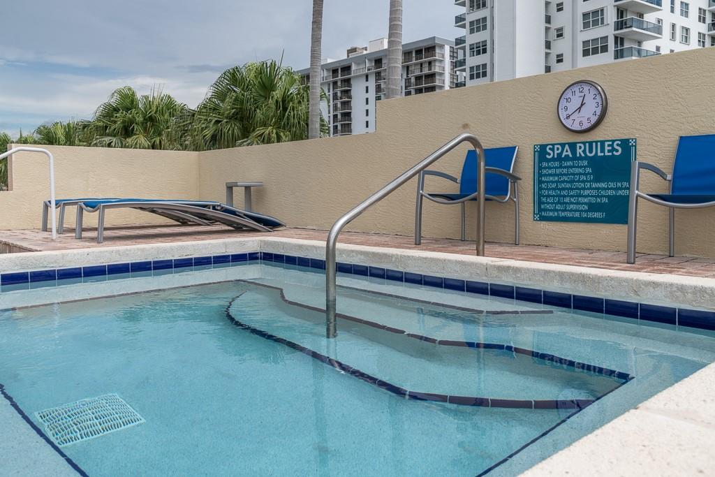 Tides at Bridgeside Sq - Residential