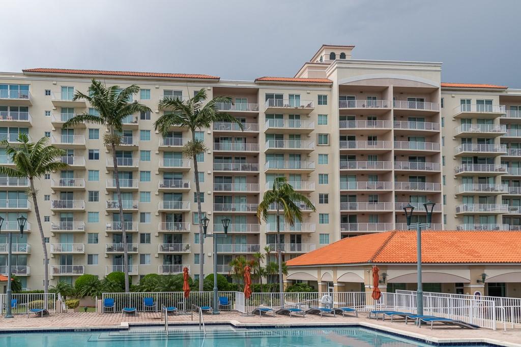 Tides at Bridgeside Sq - Residential