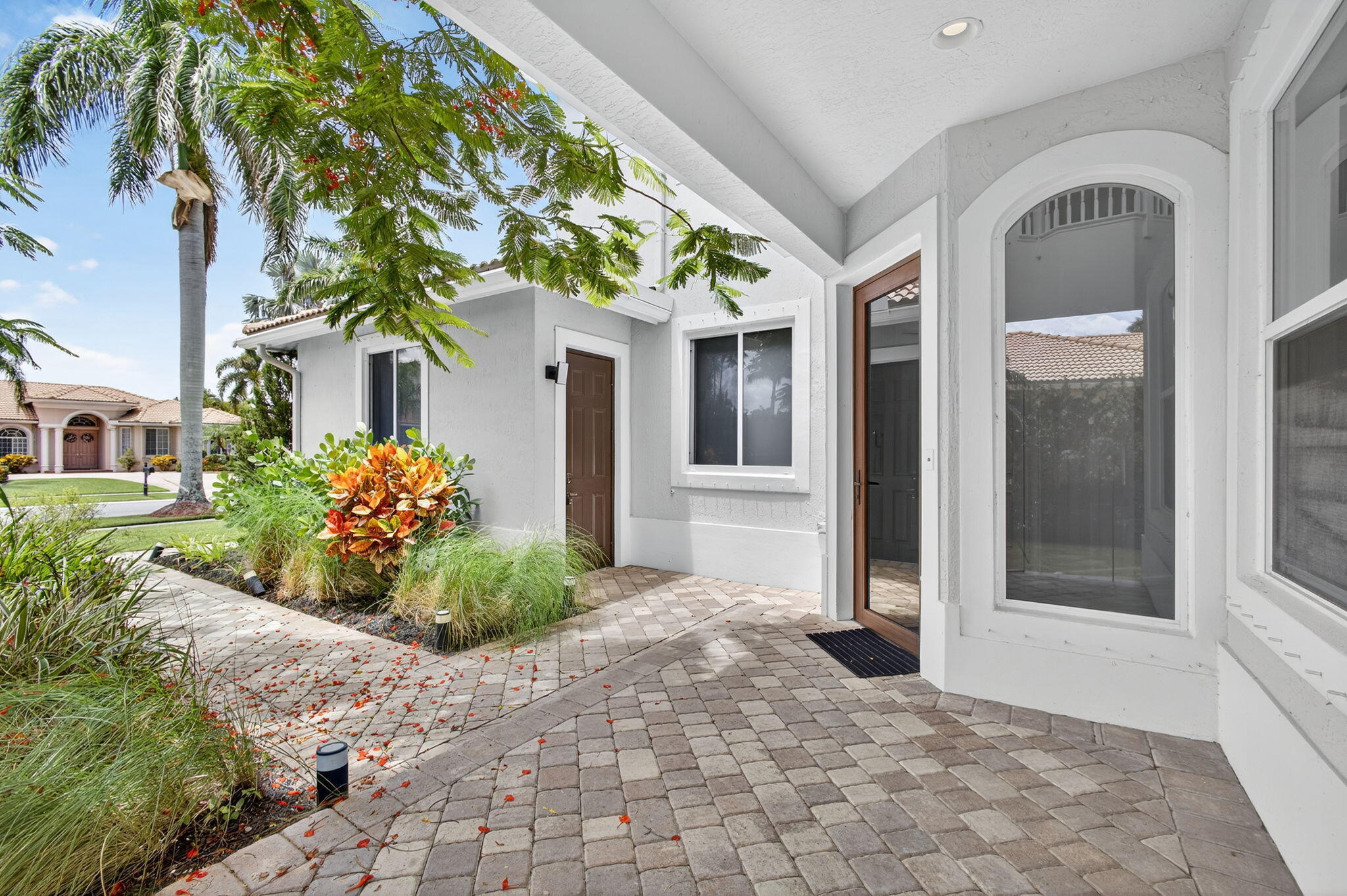 11587 MANATEE BAY Lane