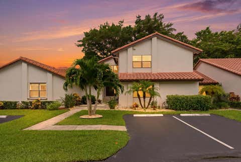 Property photo of 660 Deer Creek Edgewater Drive, Deerfield Beach, FL 33442