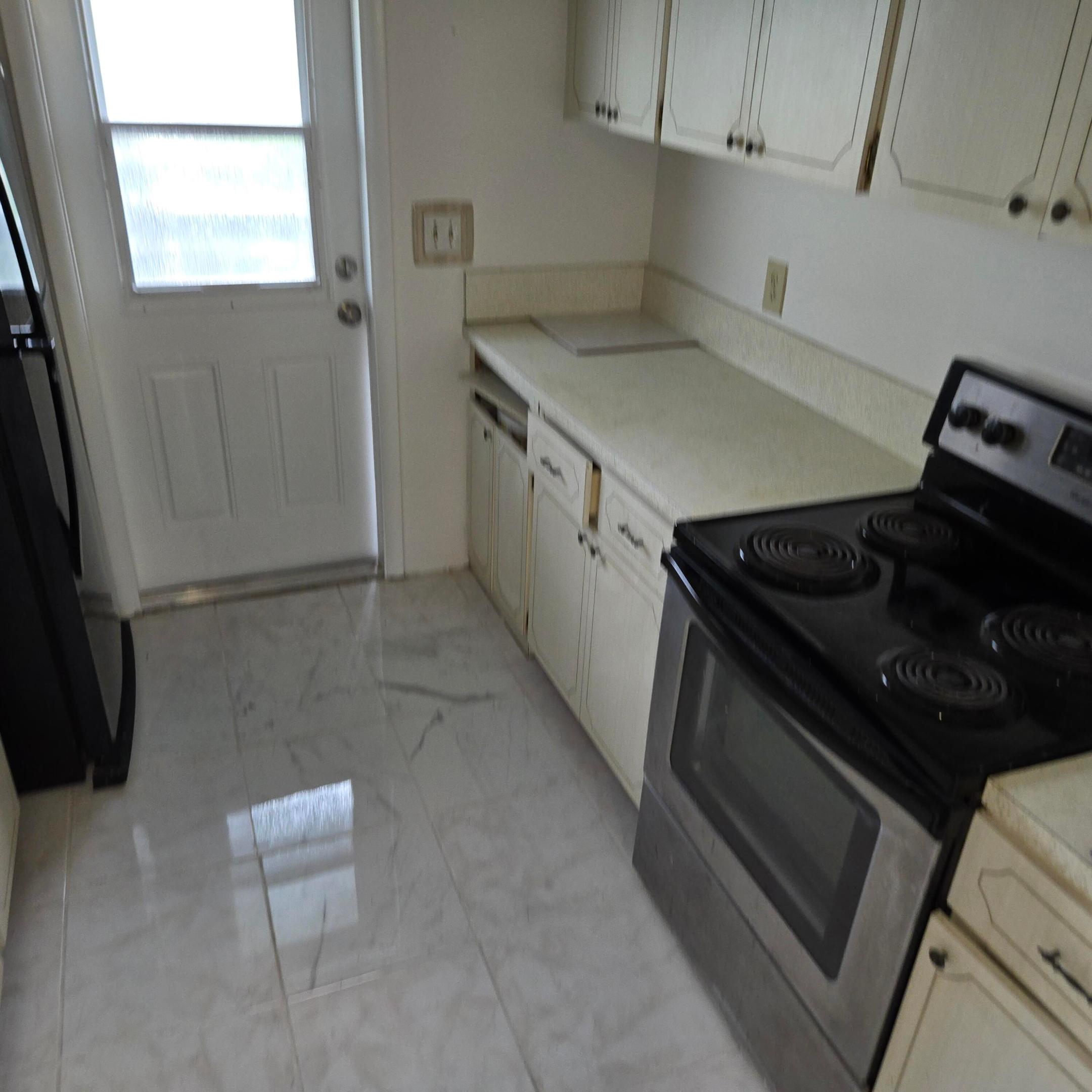 WOODSTOCK LODGE CONDO - Residential