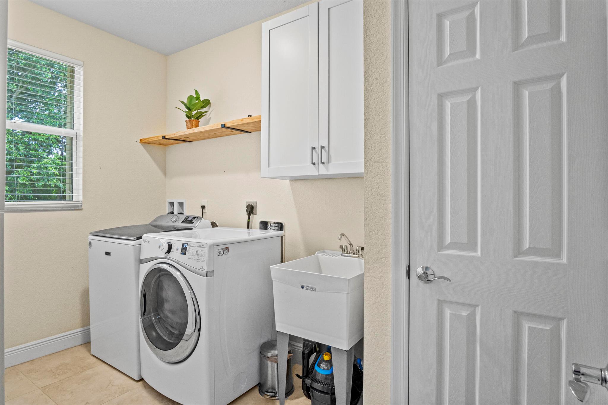 VIZCAYA FALLS PLAT 1 - Residential