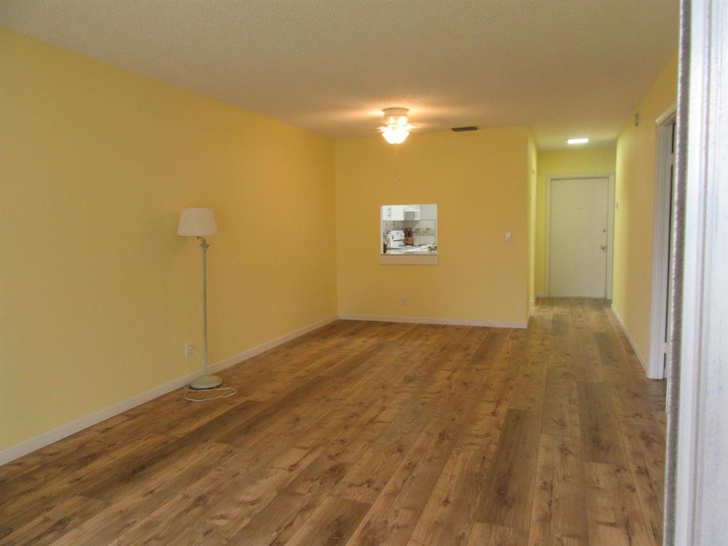 GOLDEN LAKES VILLAGE CONDO G - Residential