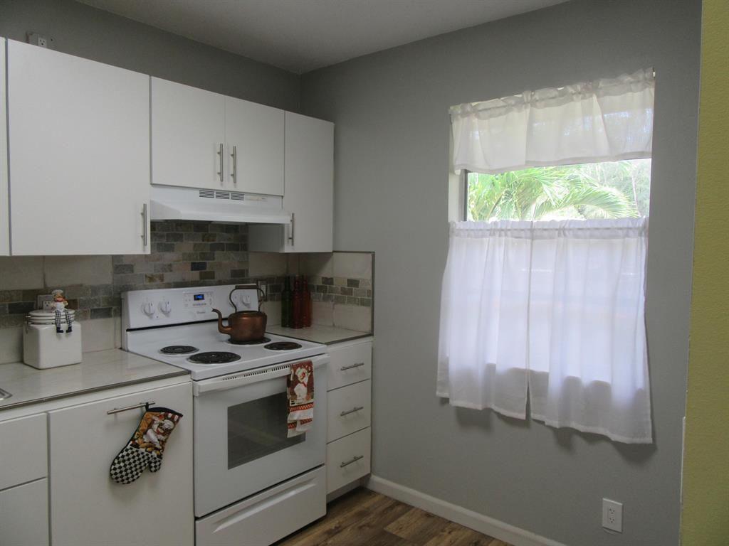 GOLDEN LAKES VILLAGE CONDO G - Residential