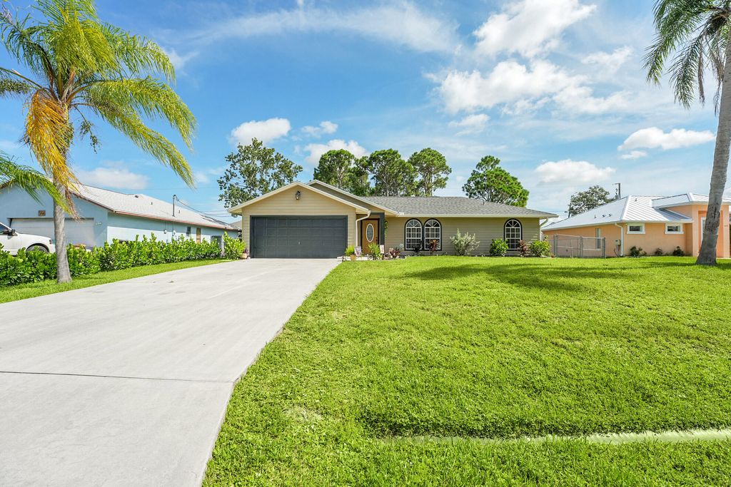 Photo of 1817 SW Whipple Avenue, Port Saint Lucie, FL 34953 (MLS # R11112304)