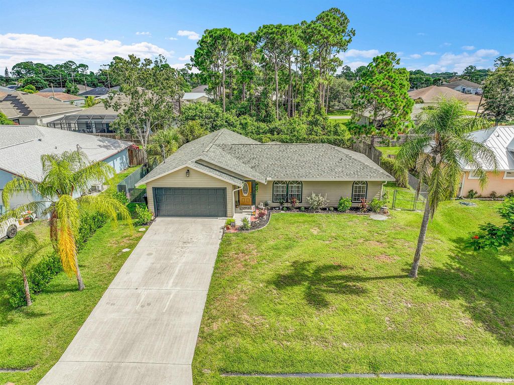 Photo of 1817 SW Whipple Avenue, Port Saint Lucie, FL 34953 (MLS # R11112304)