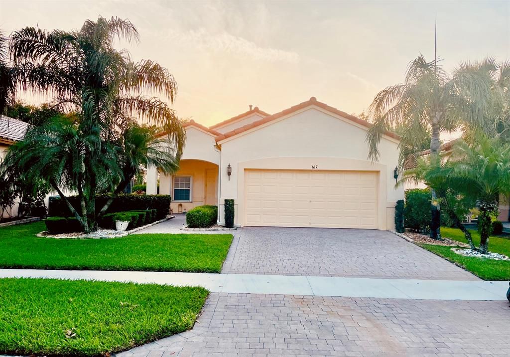 Photo of 617 NW Whitfield Way Way, Port St Lucie, FL 34986 (MLS # R10712720)