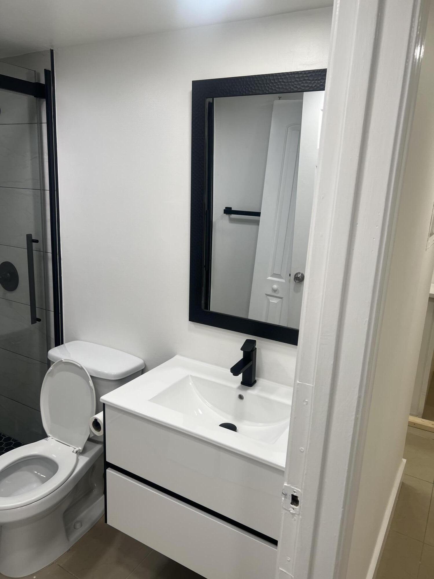 LAURELS AT SHERWOOD CONDO - Residential