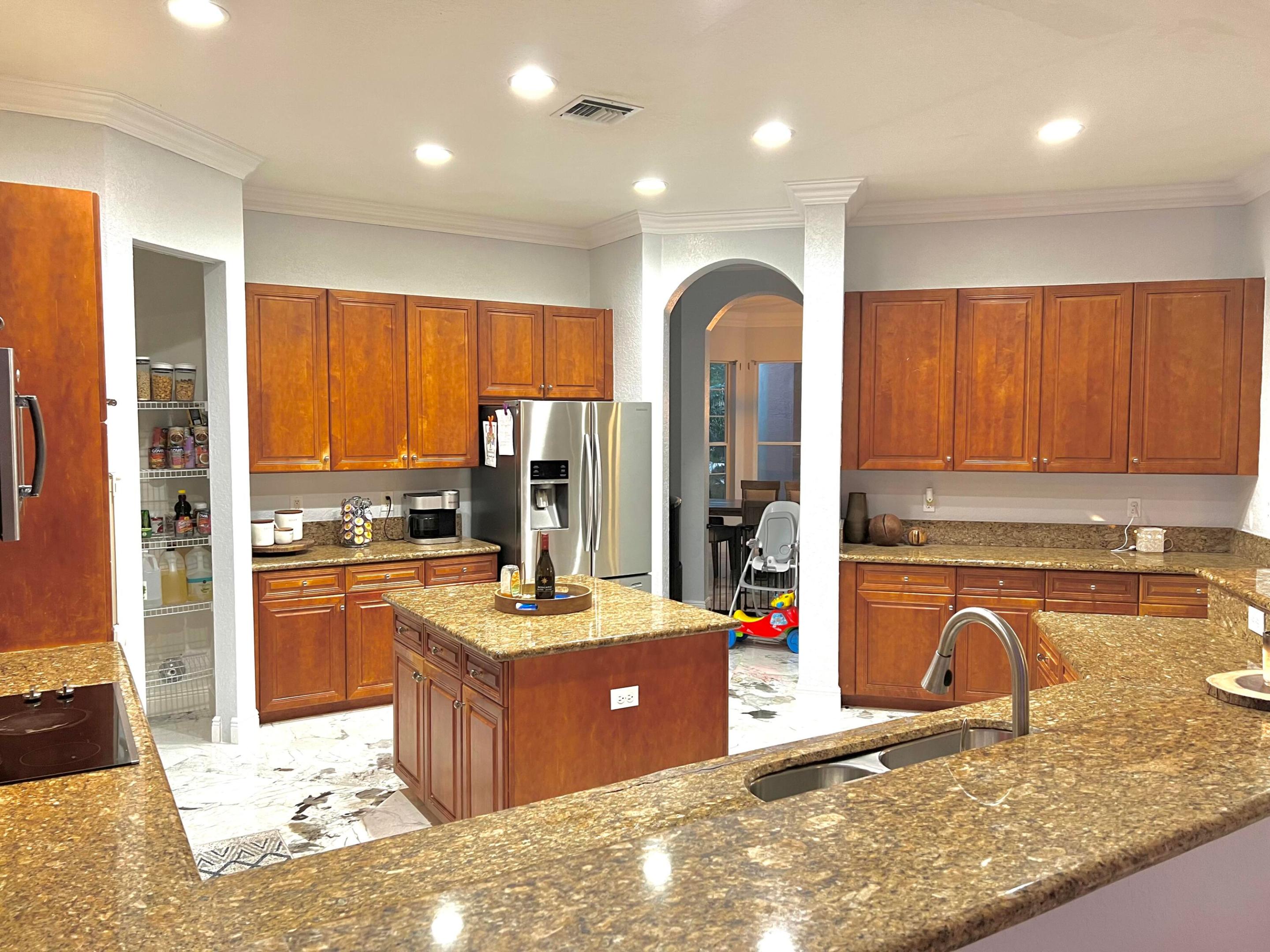 SUNSET LAKES PLAT TWO - Residential