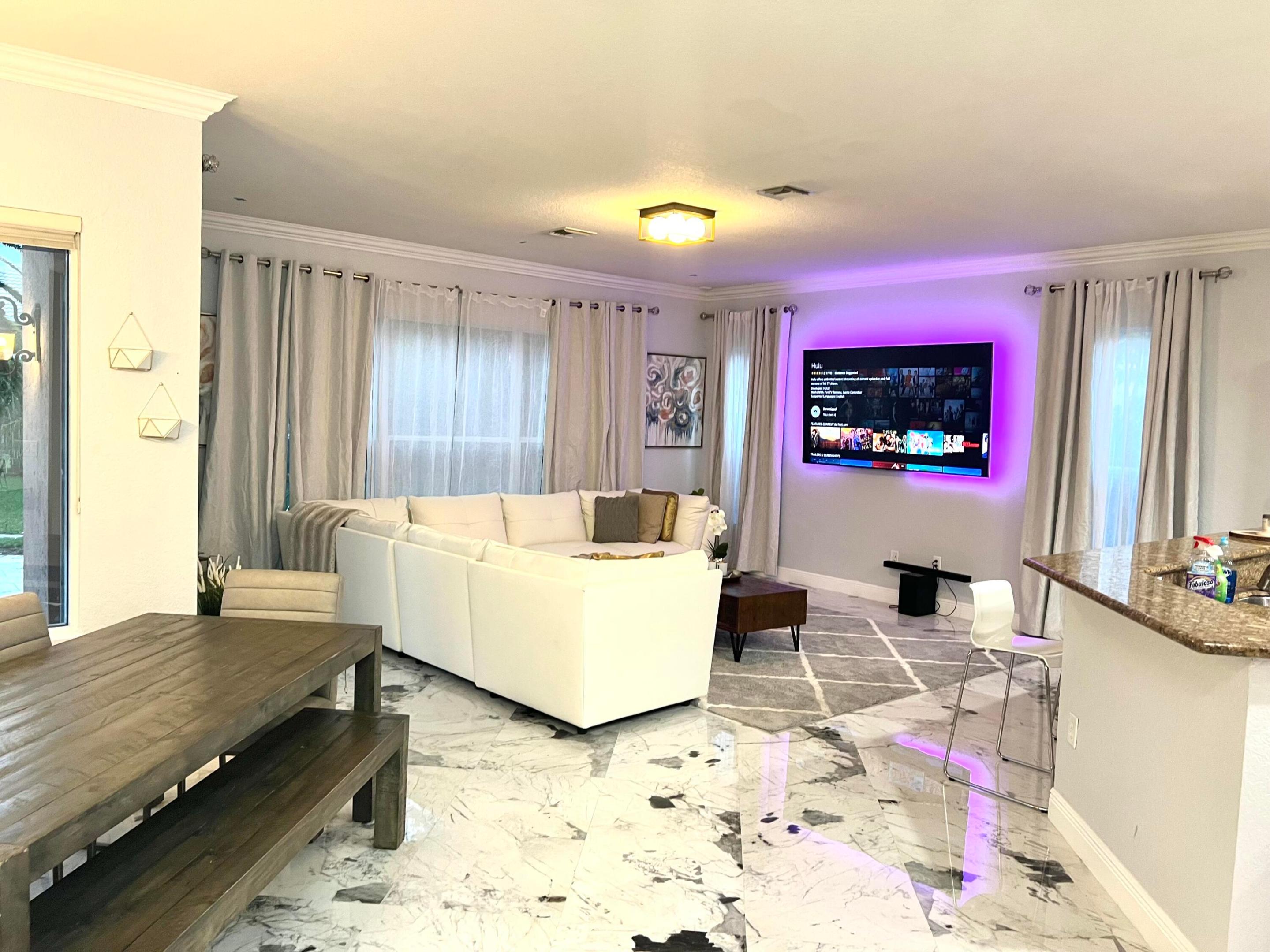 SUNSET LAKES PLAT TWO - Residential