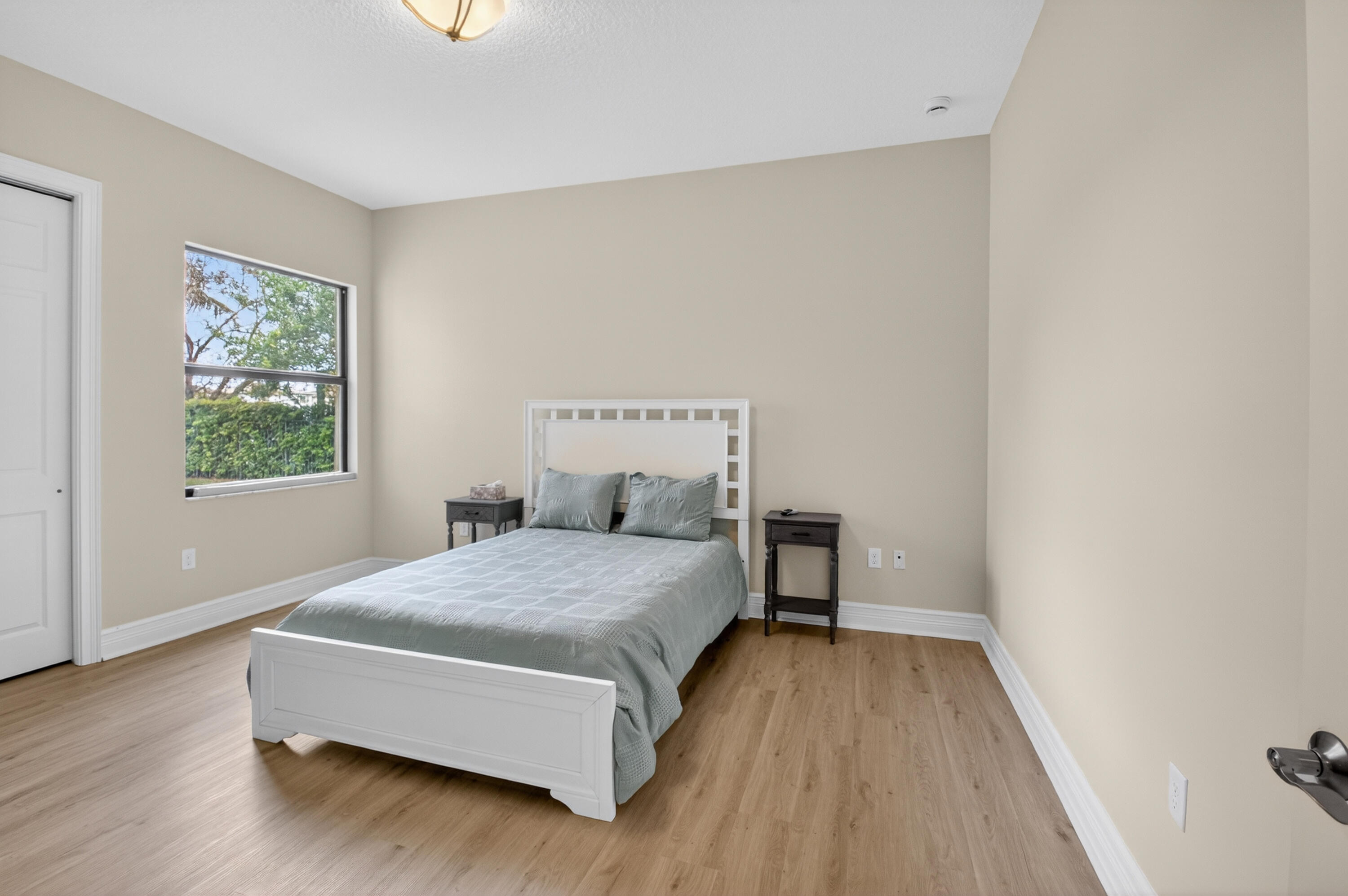 THE BRIDGES - Residential