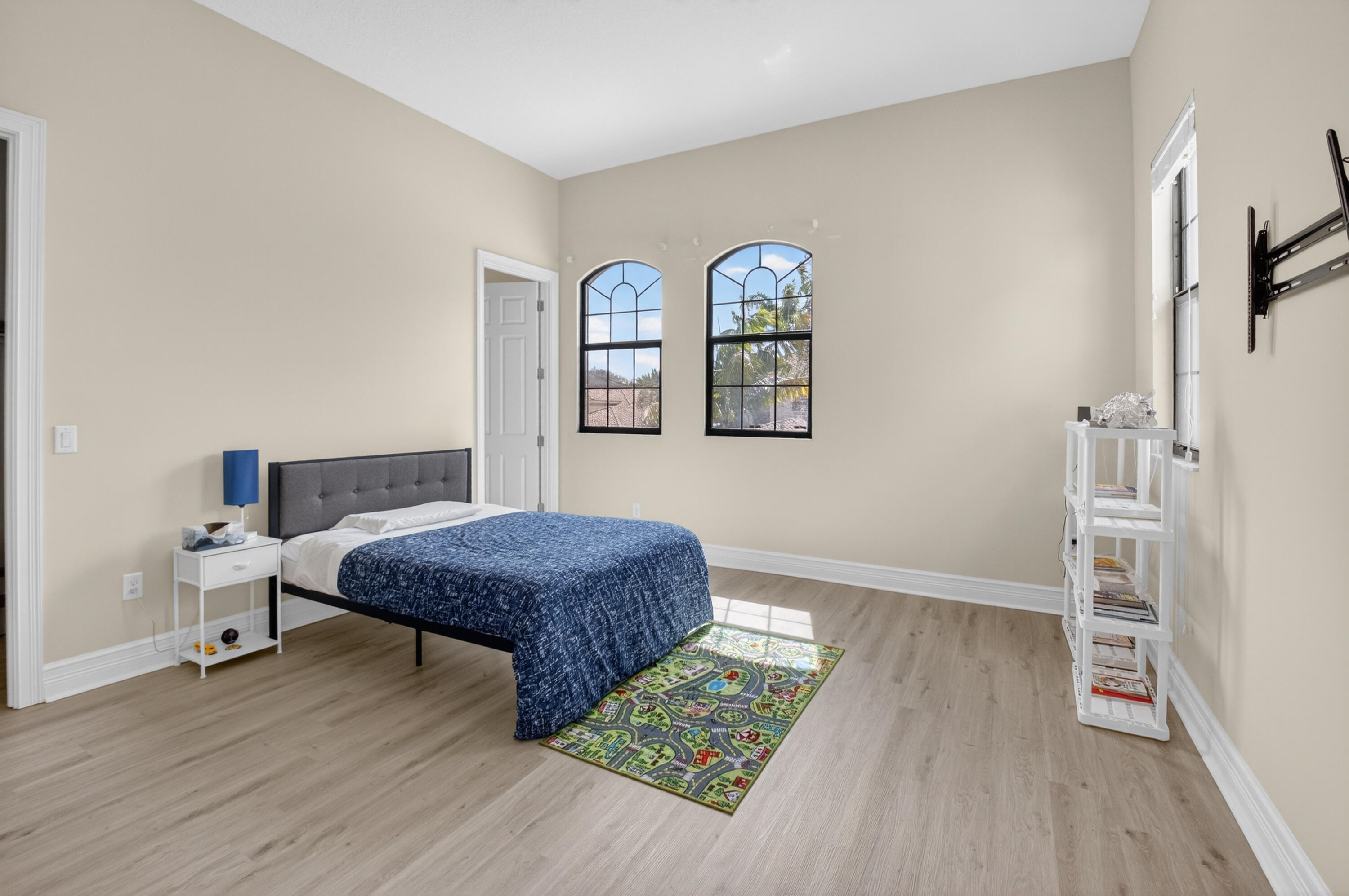 THE BRIDGES - Residential