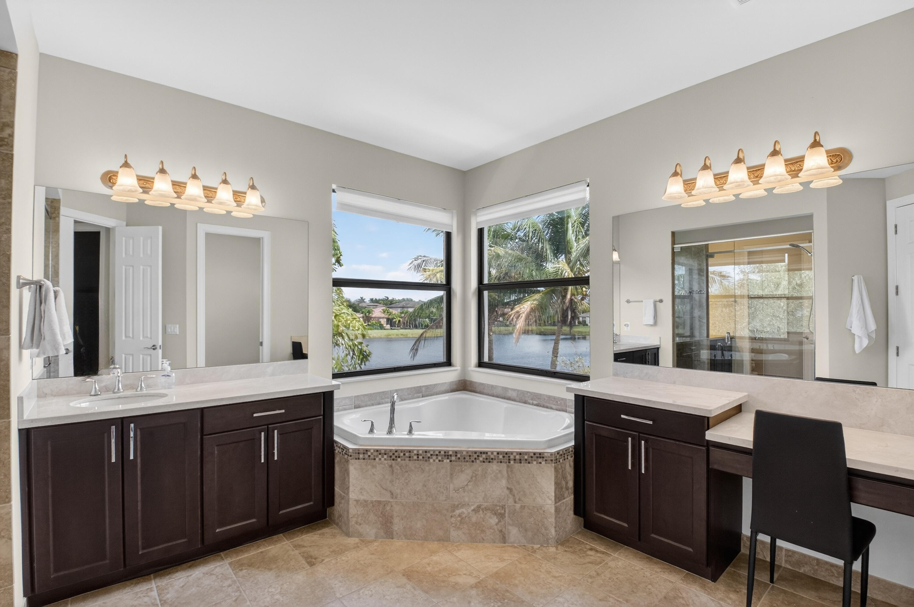 THE BRIDGES - Residential