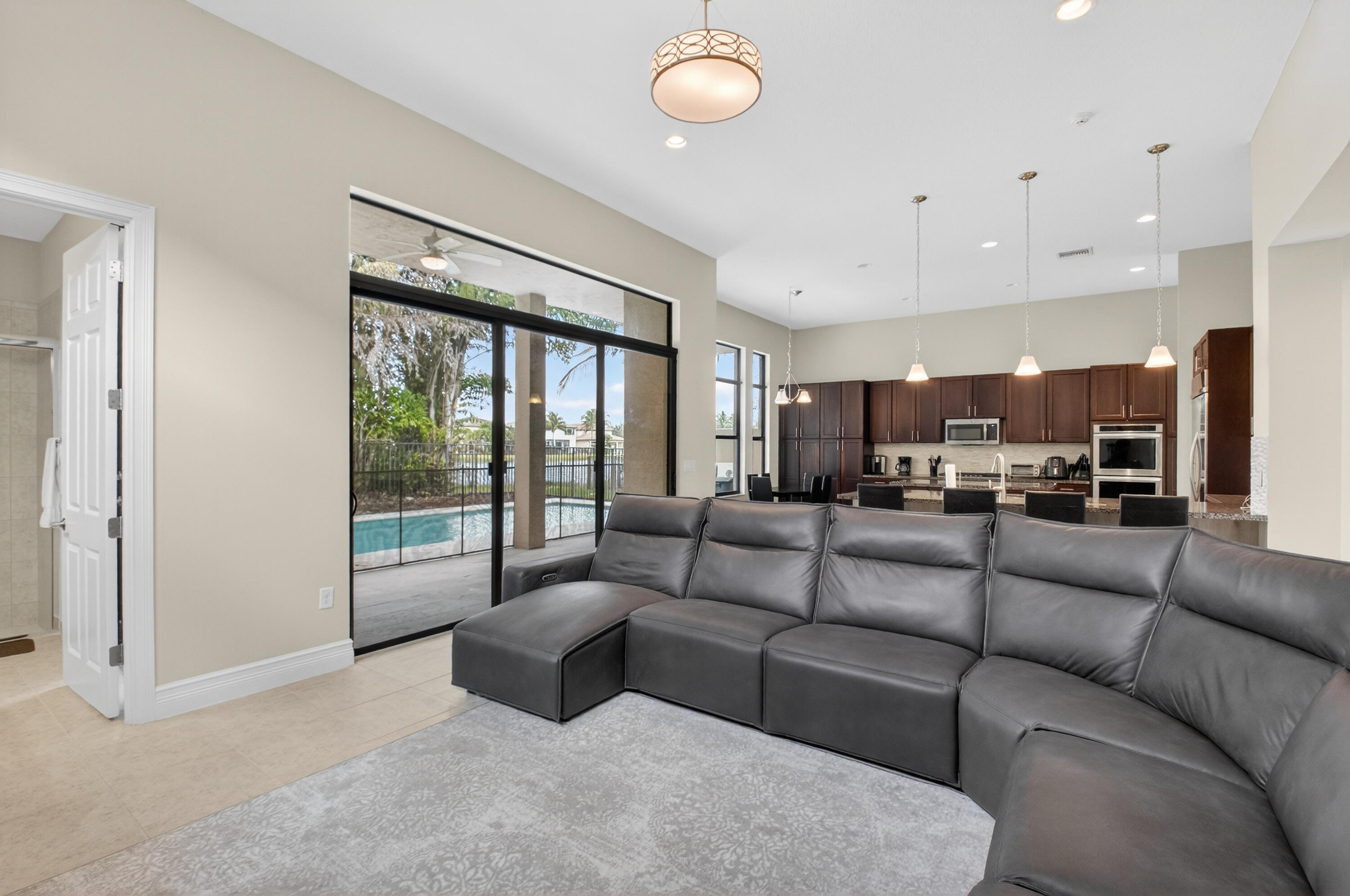 THE BRIDGES - Residential