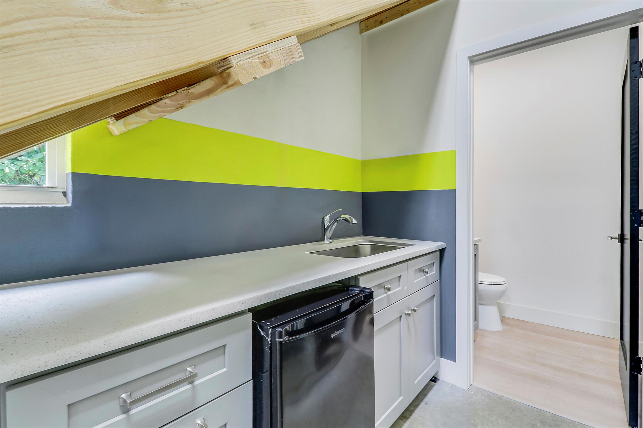 16-41-41~ S 239 FT OF NLY - Residential