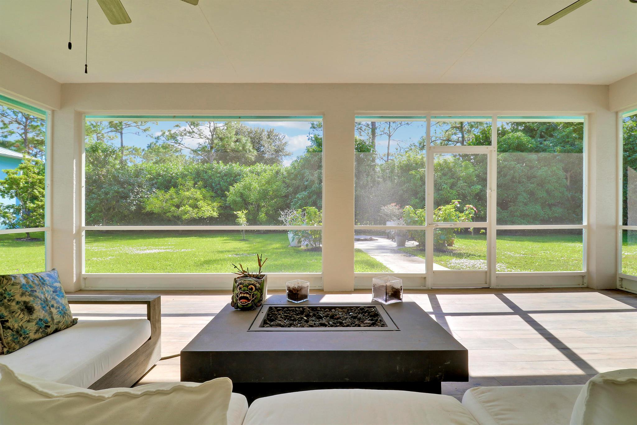 16-41-41~ S 239 FT OF NLY - Residential