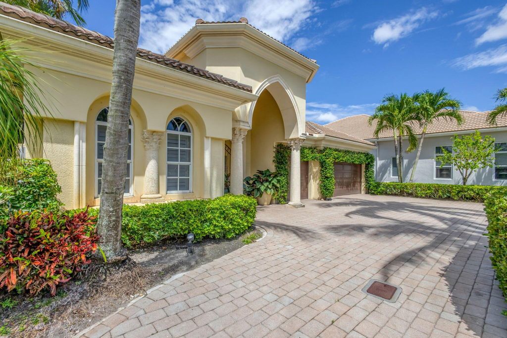 Photo of 108 San Marita Way, Palm Beach Gardens, FL 33418 (MLS # R11103740)