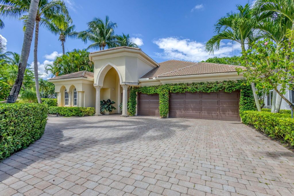 Photo of 108 San Marita Way, Palm Beach Gardens, FL 33418 (MLS # R11103740)