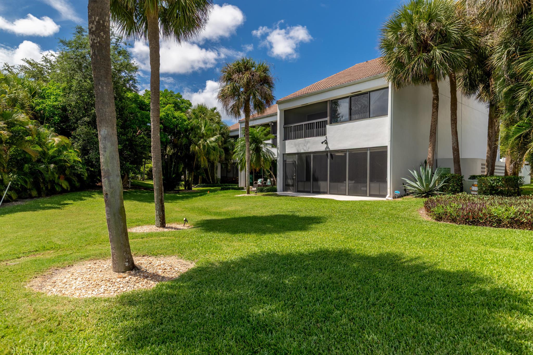 2451 Presidential Way A