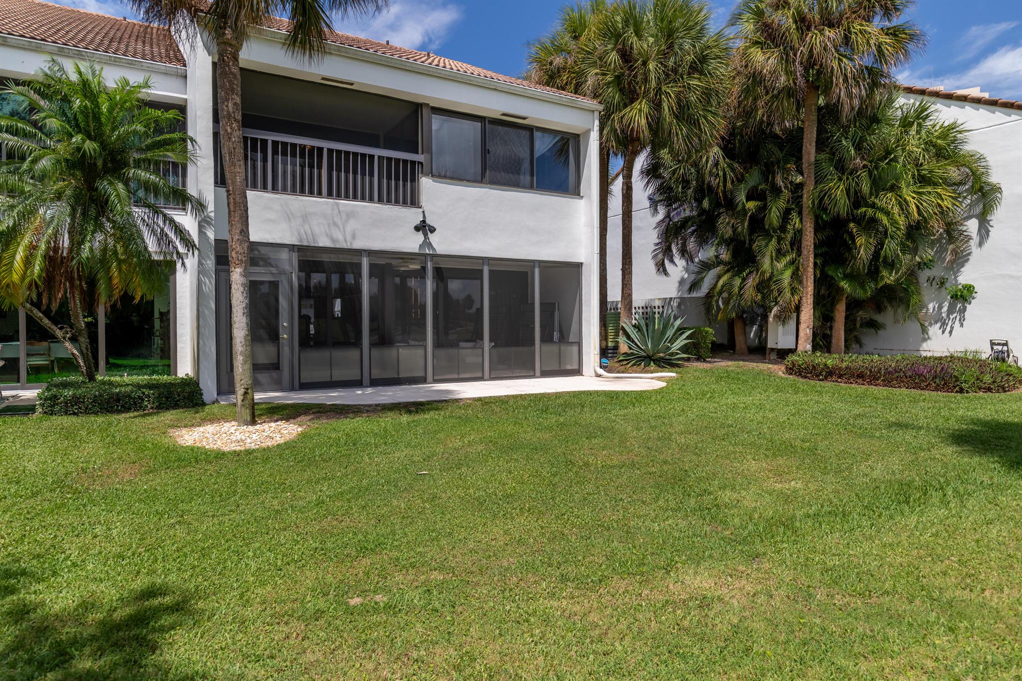 2451 Presidential Way A
