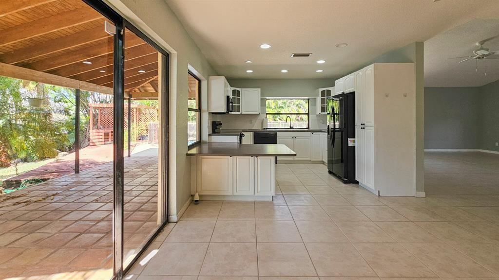 Rock Creek Ph Two 104-34 - Residential Lease