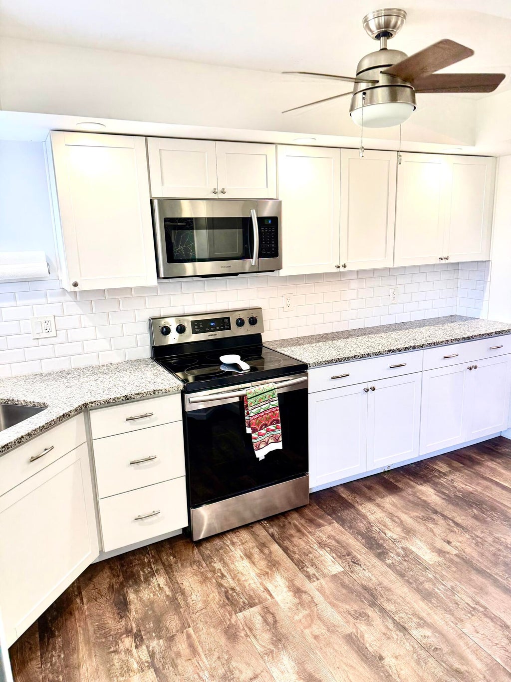 Photo of 3524 Via Poinciana #505, Lake Worth, FL 33467 (MLS # R11165690)