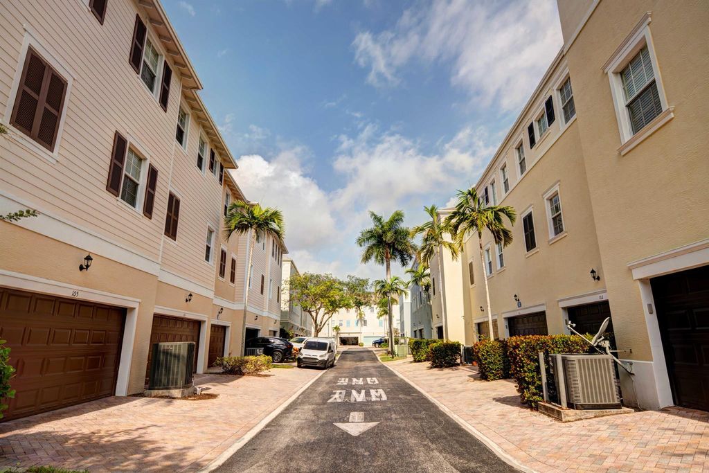 Photo of 155 Indian Creek Parkway #104, Jupiter, FL 33458 (MLS # R10987830)