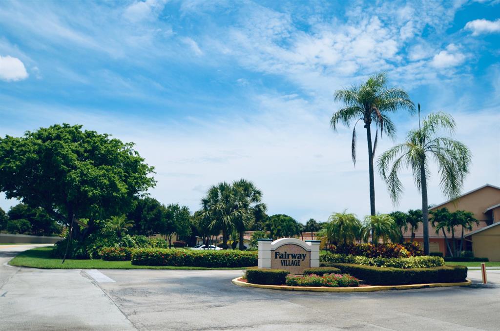 2/2.5 Townhouse with 1 car garage in beautiful Fairway Village! A-Rated Schools. Extra large master bedroom with his/her closets. Won't last long at this price!