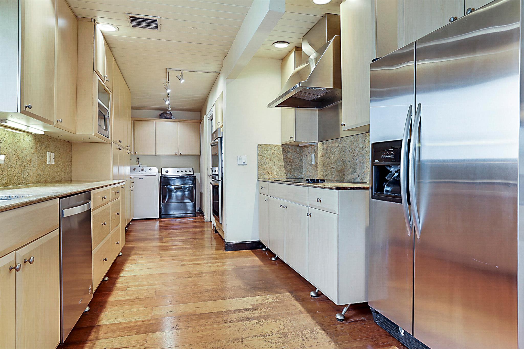 HILLSBORO SHORES SEC - Residential Lease