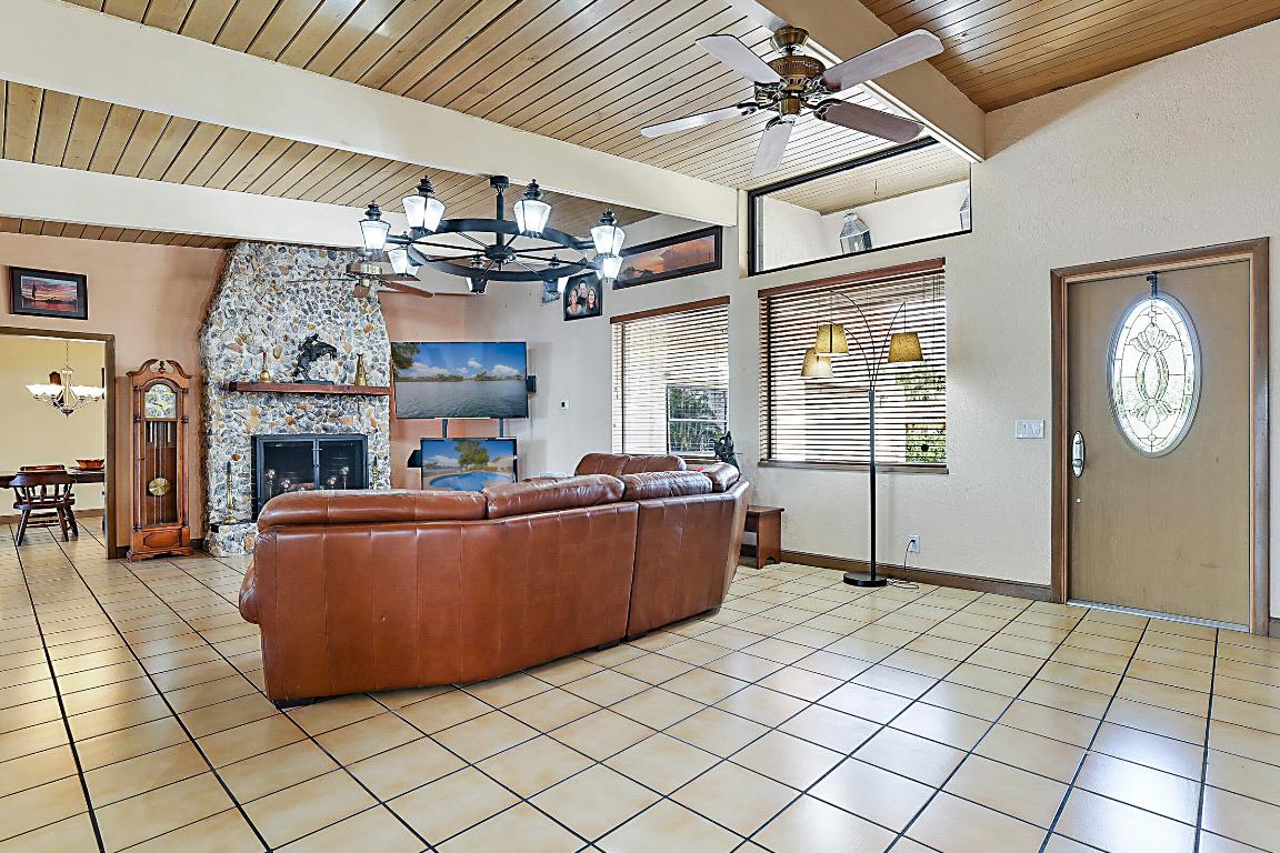 HILLSBORO SHORES SEC - Residential Lease