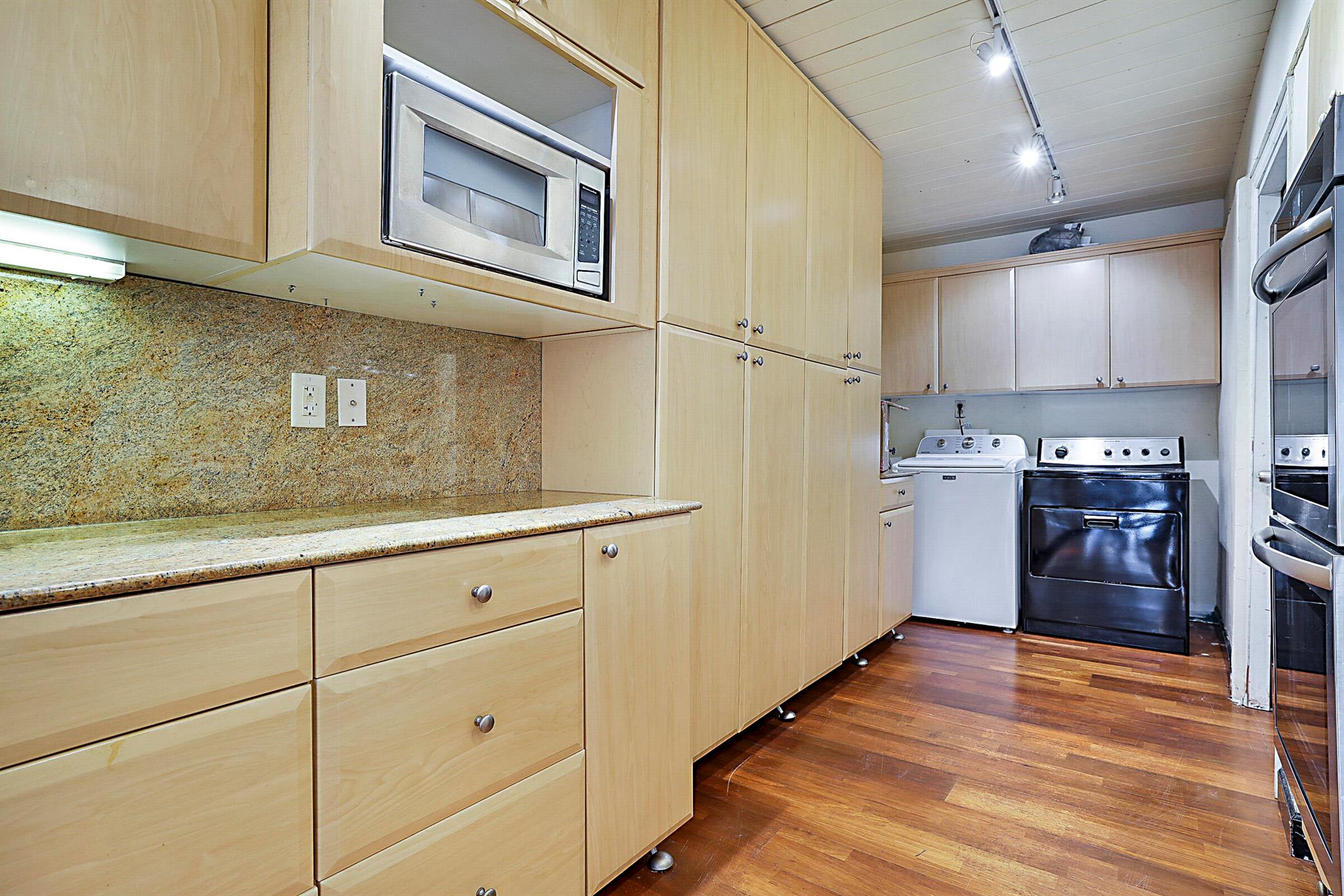 HILLSBORO SHORES SEC - Residential Lease