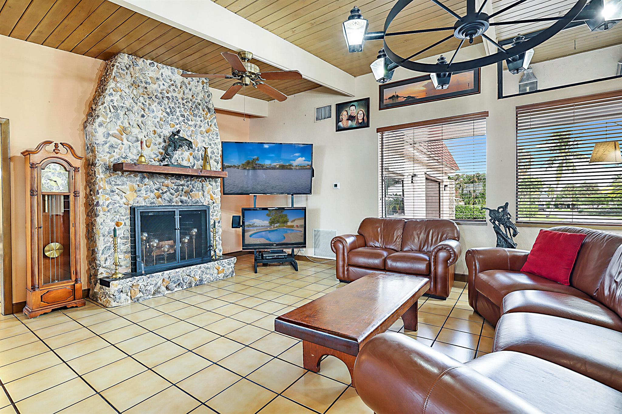 HILLSBORO SHORES SEC - Residential Lease