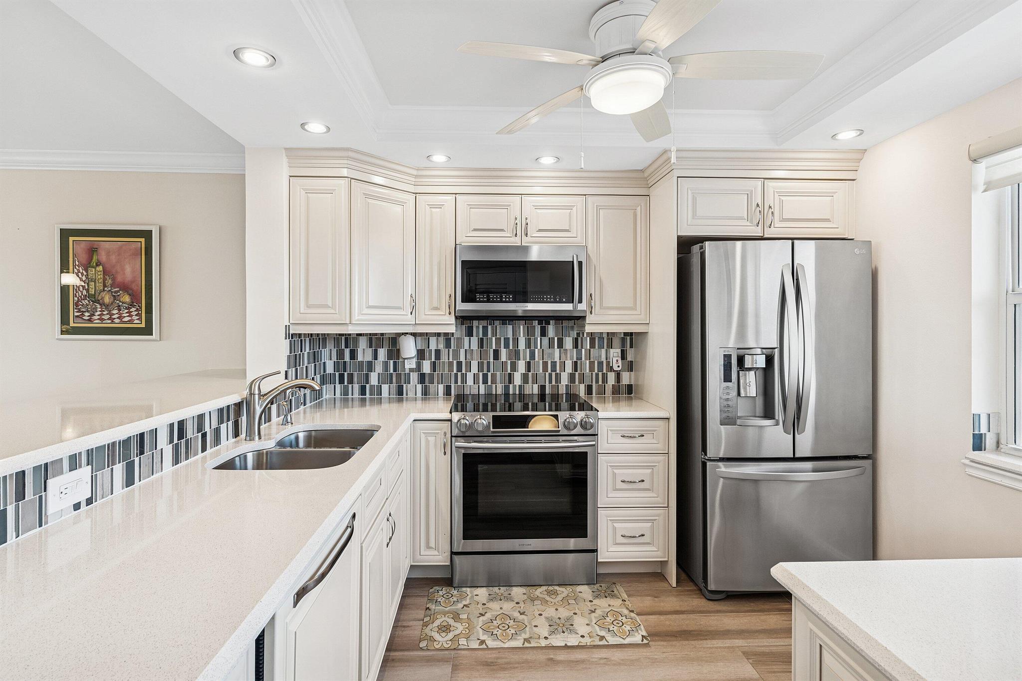 TROPIC BAY CONDO - Residential