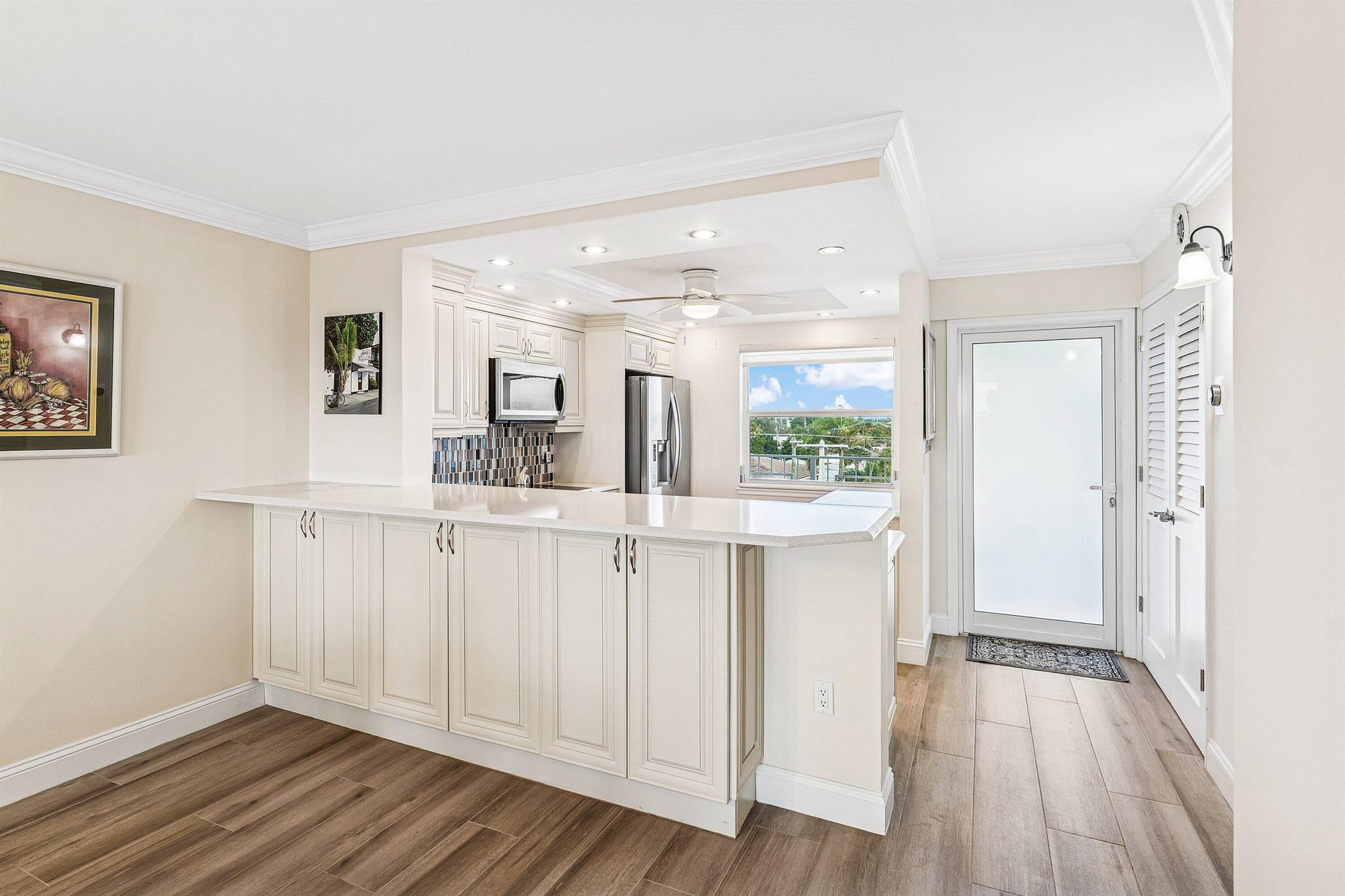 TROPIC BAY CONDO - Residential