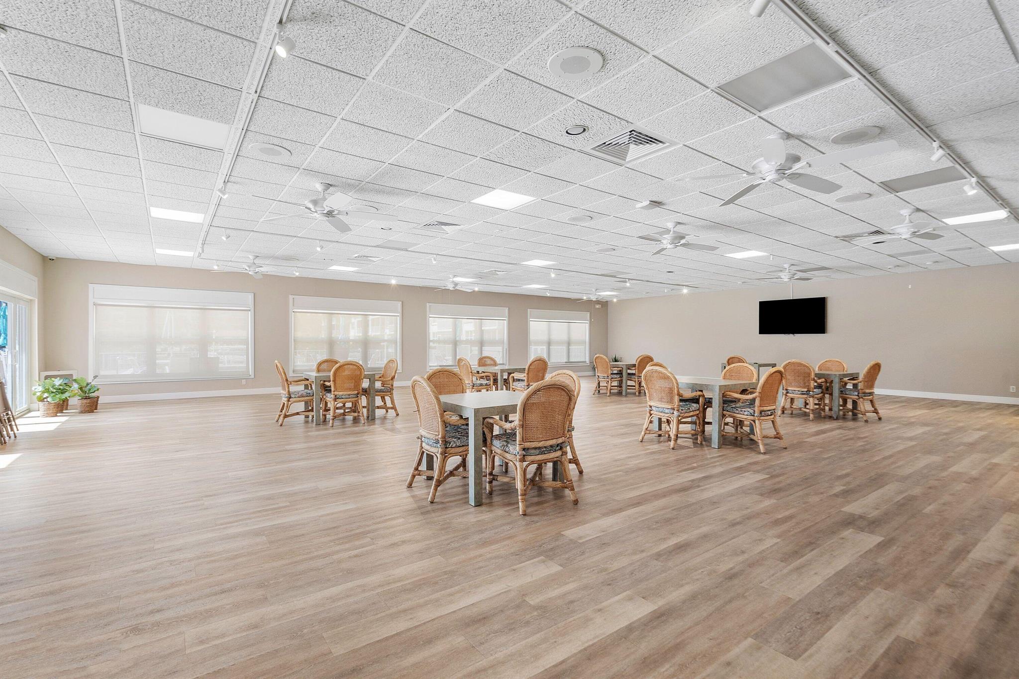 TROPIC BAY CONDO - Residential