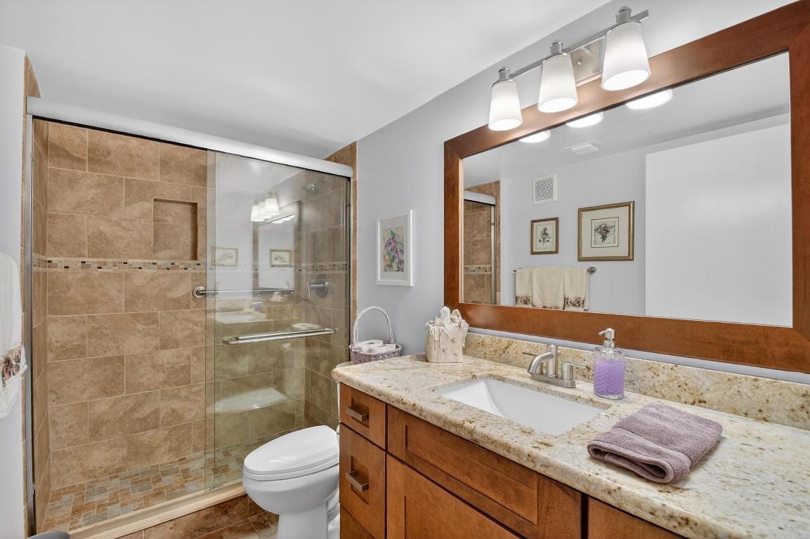 CORAL LAKES - REGAL SHORES CONDO - Residential