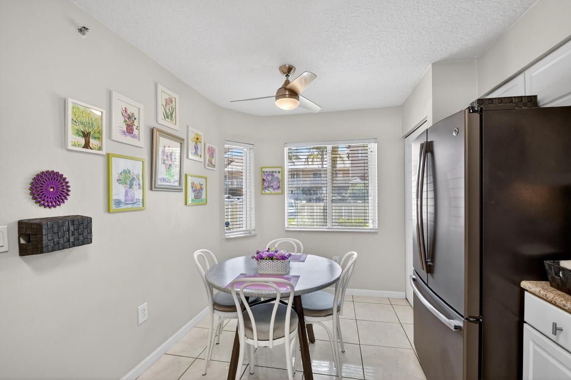 CORAL LAKES - REGAL SHORES CONDO - Residential