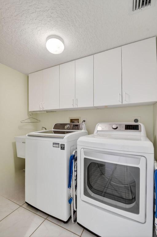 CORAL LAKES - REGAL SHORES CONDO - Residential