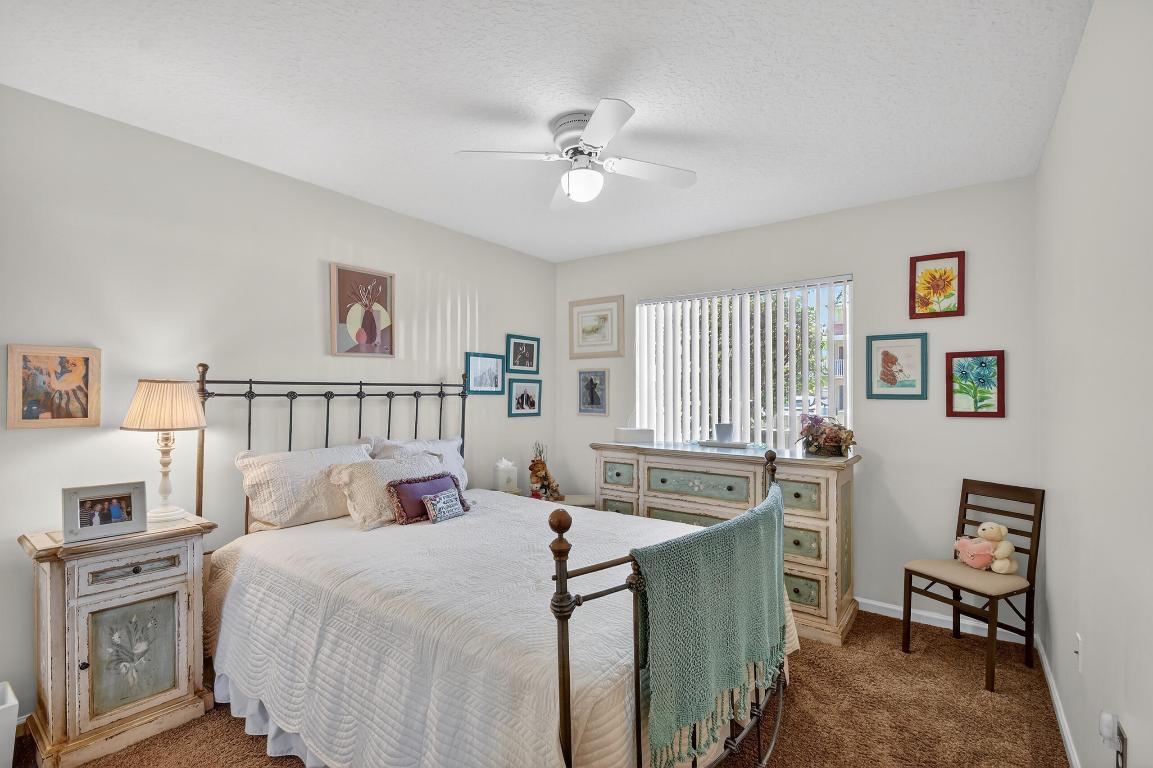 CORAL LAKES - REGAL SHORES CONDO - Residential