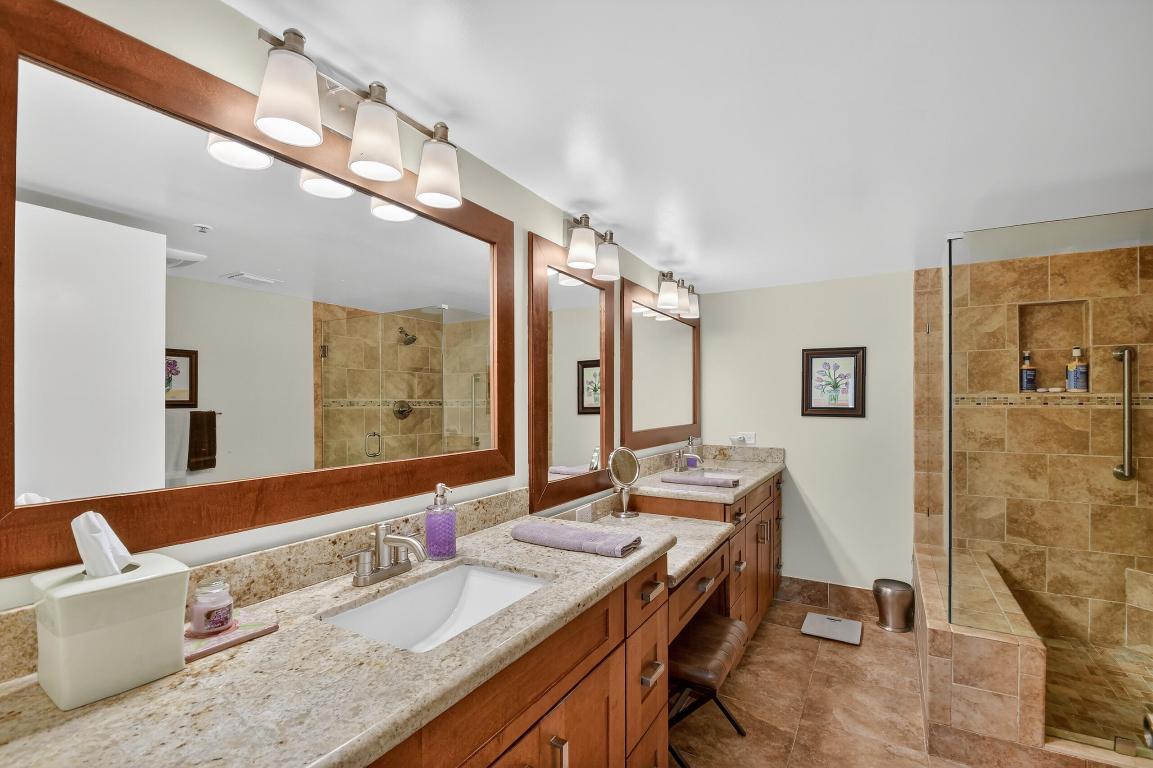 CORAL LAKES - REGAL SHORES CONDO - Residential