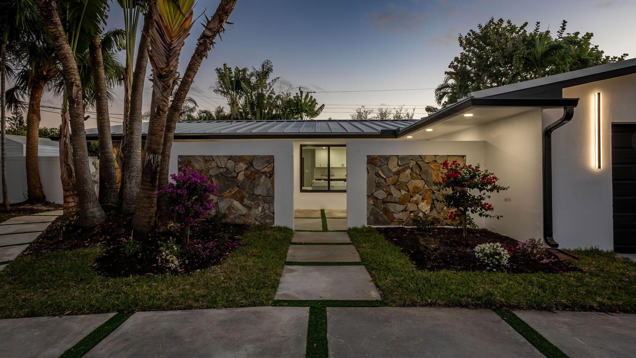 BOCA ISLANDS SEC 1 IN - Residential