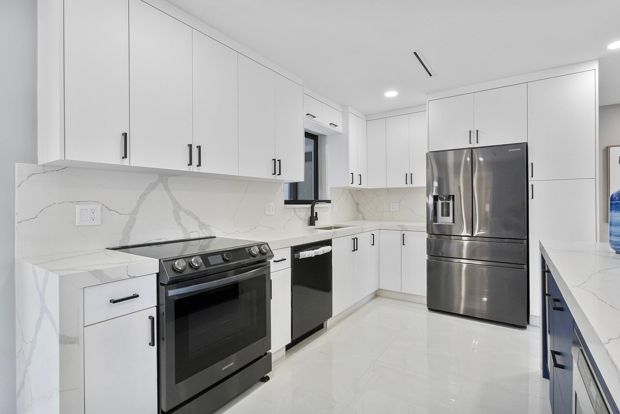 BOCA ISLANDS SEC 1 IN - Residential