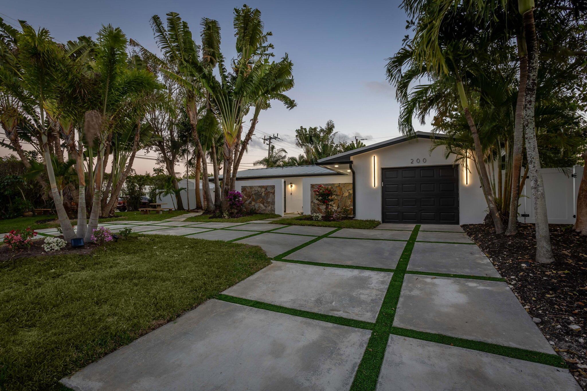 BOCA ISLANDS SEC 1 IN - Residential