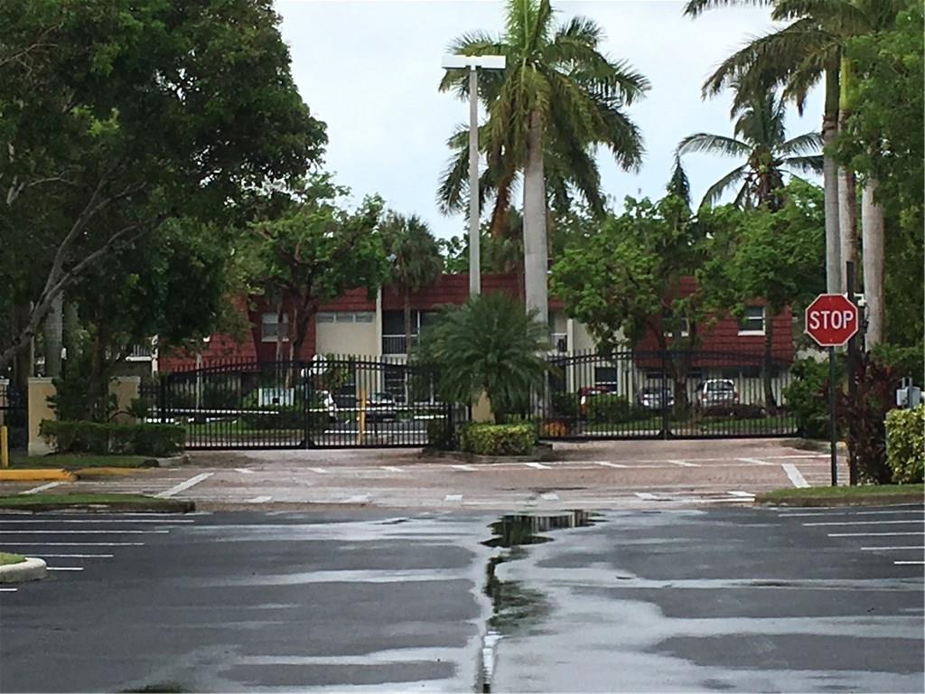 Courtyards at Jacaranda - Residential