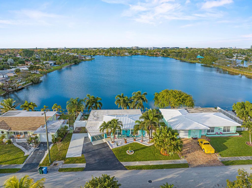 Photo of 1741 NW 39th Street, Oakland Park, FL 33309 (MLS # R11110463)