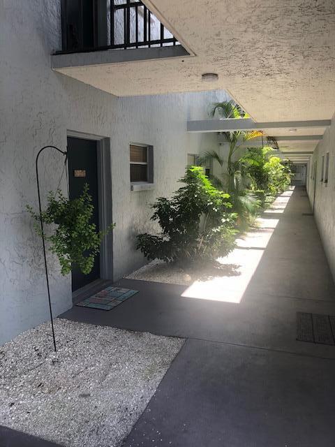 Photo of 5509 Fountain Lake Circle #C110, Bradenton, FL 34207 (MLS # B26035884)