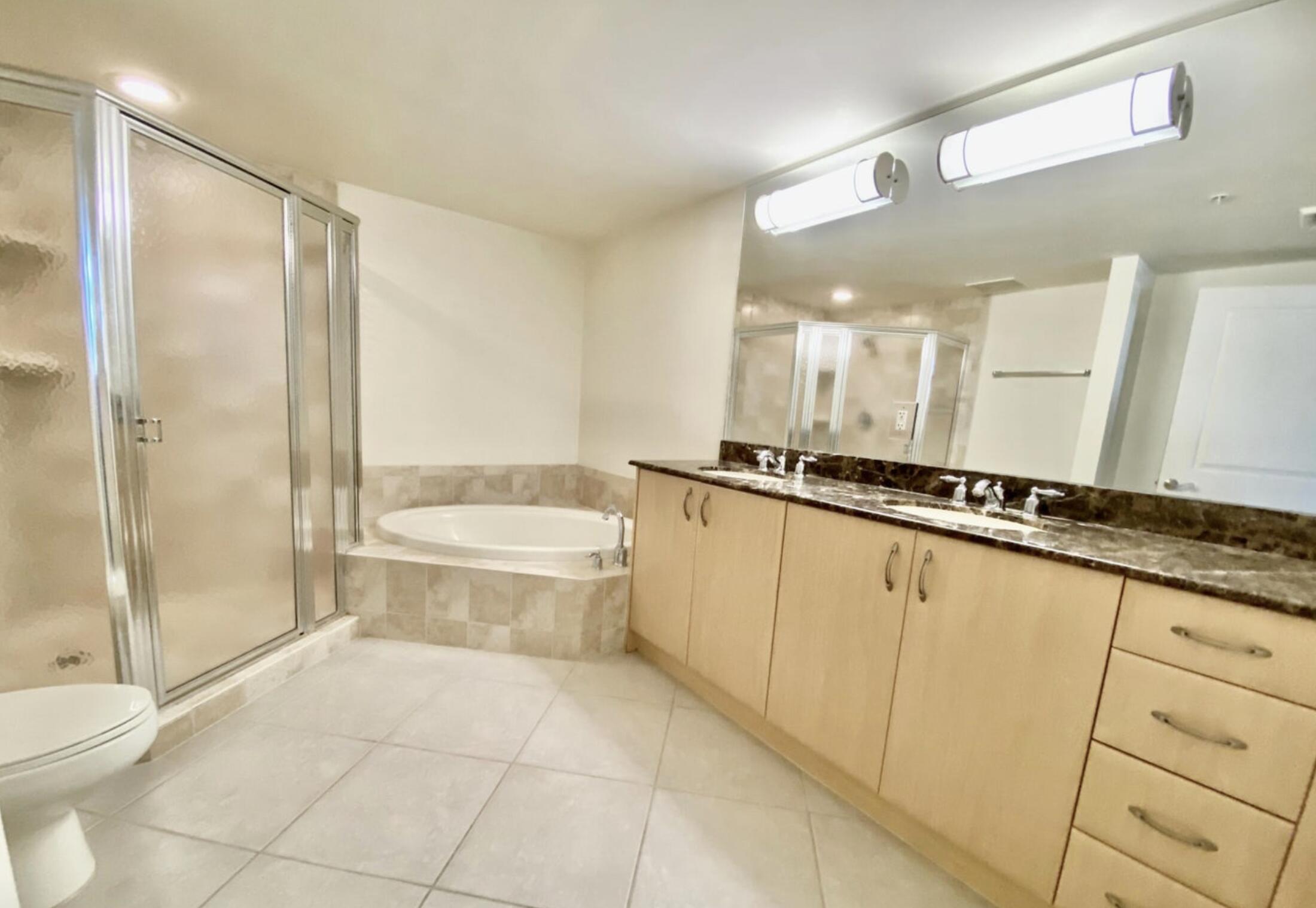 METROPOLITAN CONDO - Residential Lease