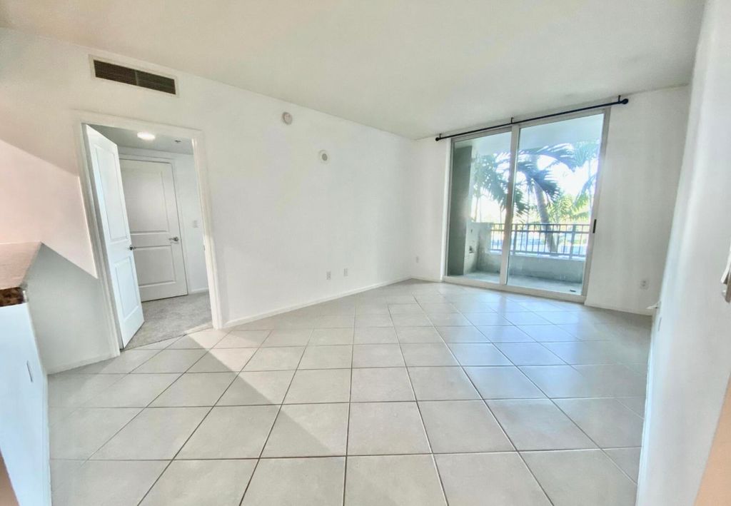 Photo of 403 S Sapodilla Avenue #218, West Palm Beach, FL 33401 (MLS # B26027580)